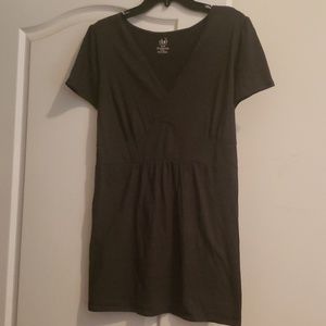 XL dark gray maternity top